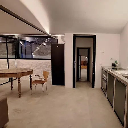 Villa Trulli Au Milieu D'un Champ D'oliviers Avec Piscine
