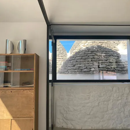 Trulli Au Milieu D'un Champ D'oliviers Avec Piscine Villa *